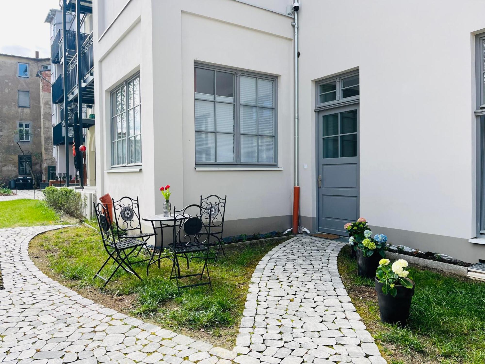 Filmap-Apartments-Zentrale Lage-Boxspringbett-Beamer-Popcorn-Gratis Parkplatz Görlitz Buitenkant foto