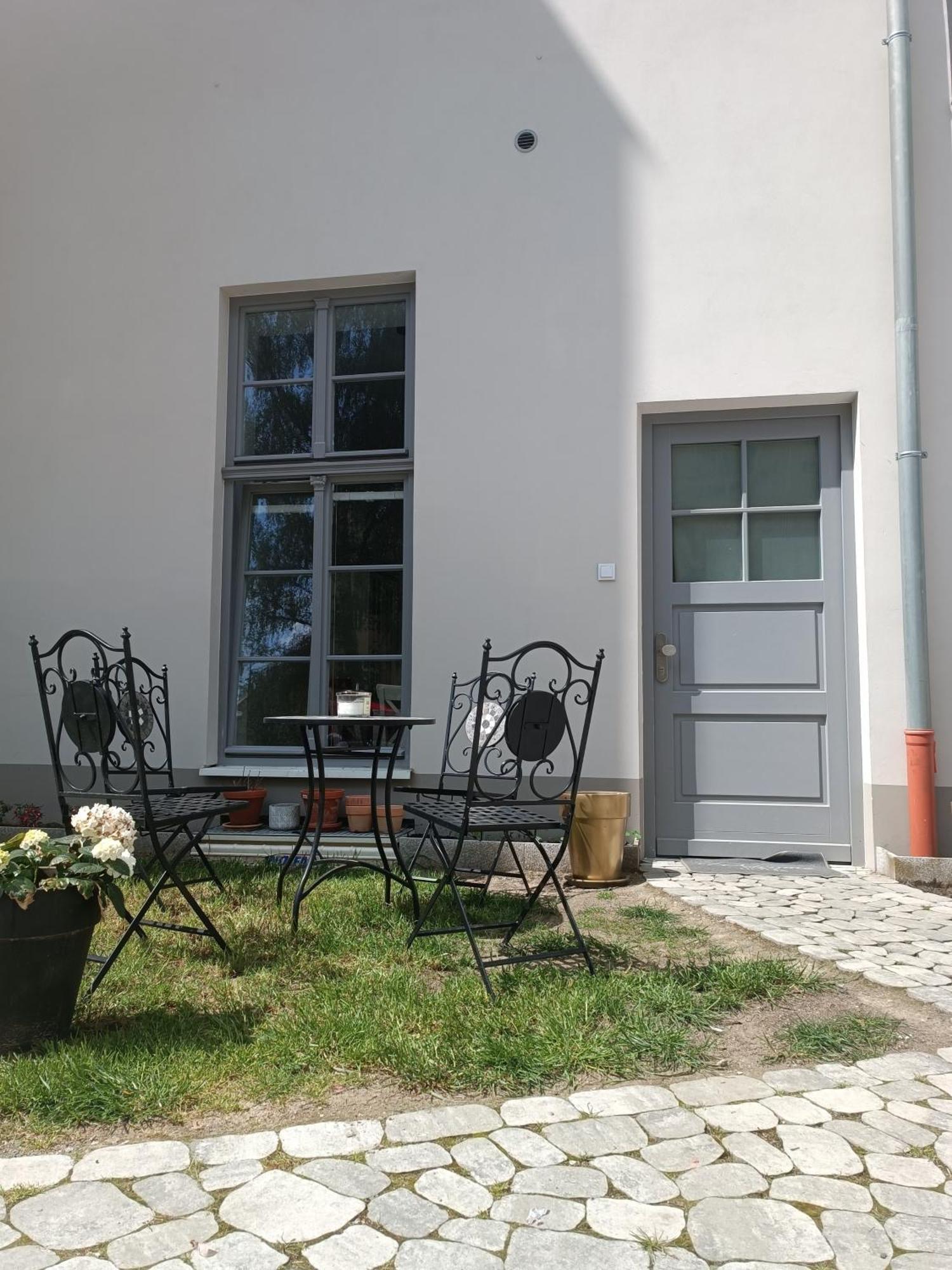 Filmap-Apartments-Zentrale Lage-Boxspringbett-Beamer-Popcorn-Gratis Parkplatz Görlitz Buitenkant foto